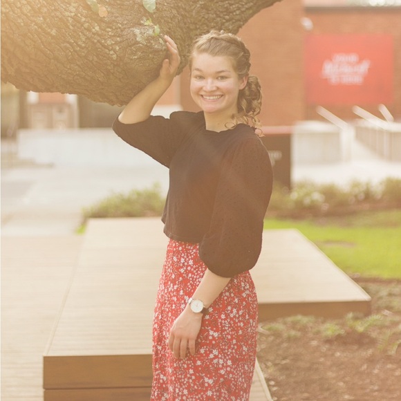 Max Studio Red Floral Skirt - Picture 3 of 3